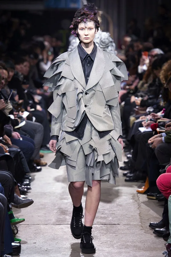 コムデギャルソン 2013秋冬 LOOK 2