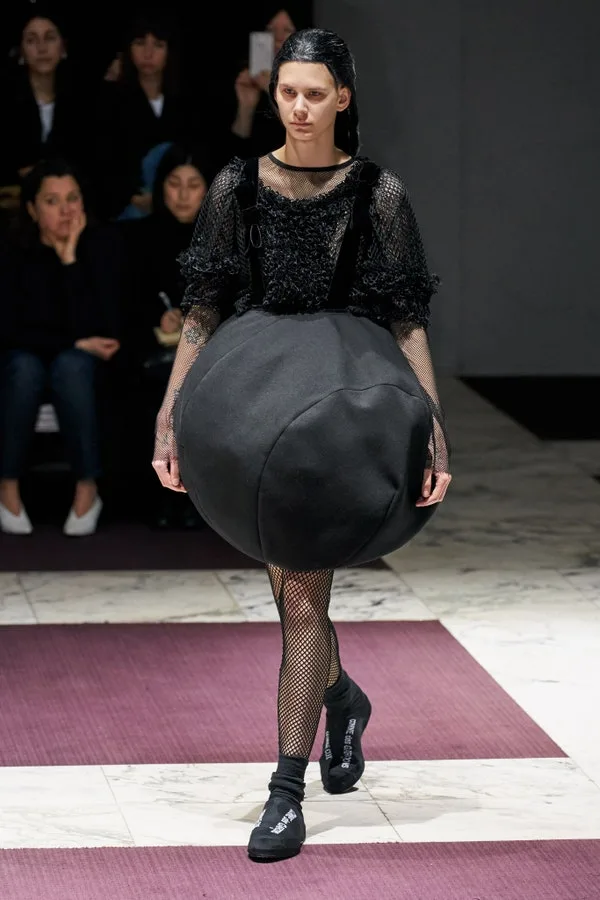 コムデギャルソン 2019秋冬 LOOK 7