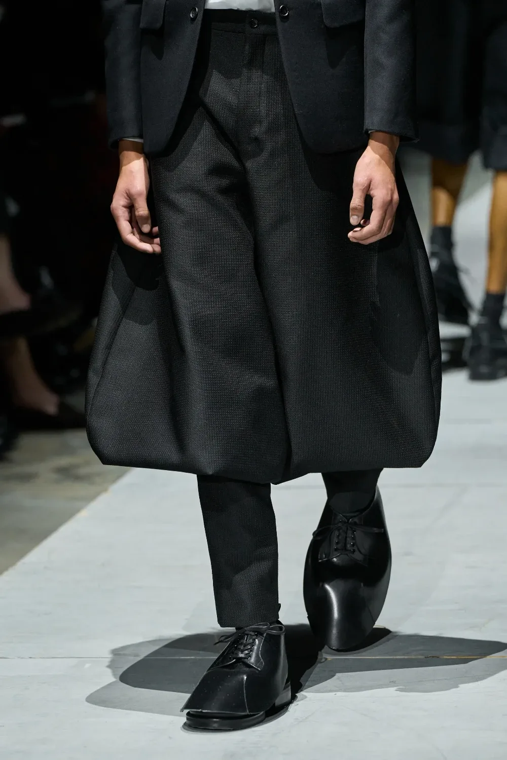 コムデギャルソンオムプリュス 2026年秋冬 LOOK 19 / VIEW 4
