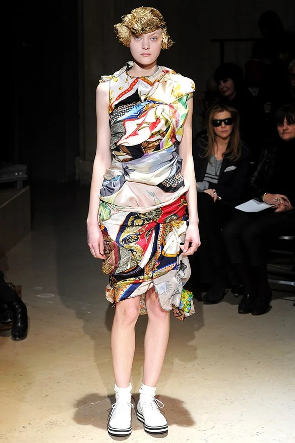 コムデギャルソン 2011秋冬 LOOK 12
