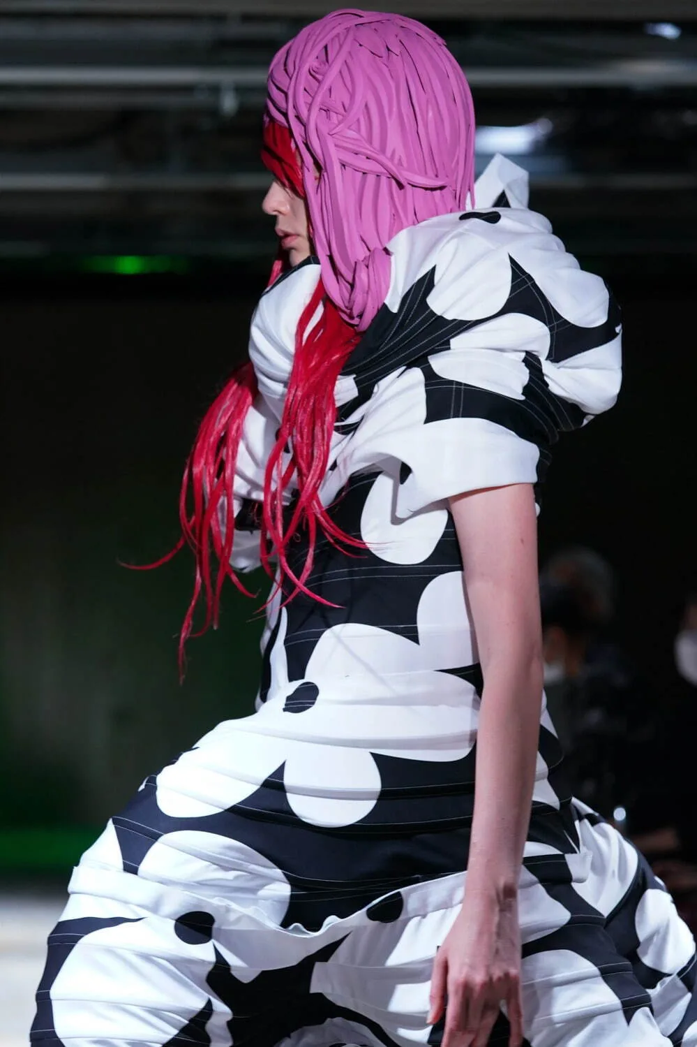 コムデギャルソン 2022年春夏 LOOK 2 / VIEW 2
