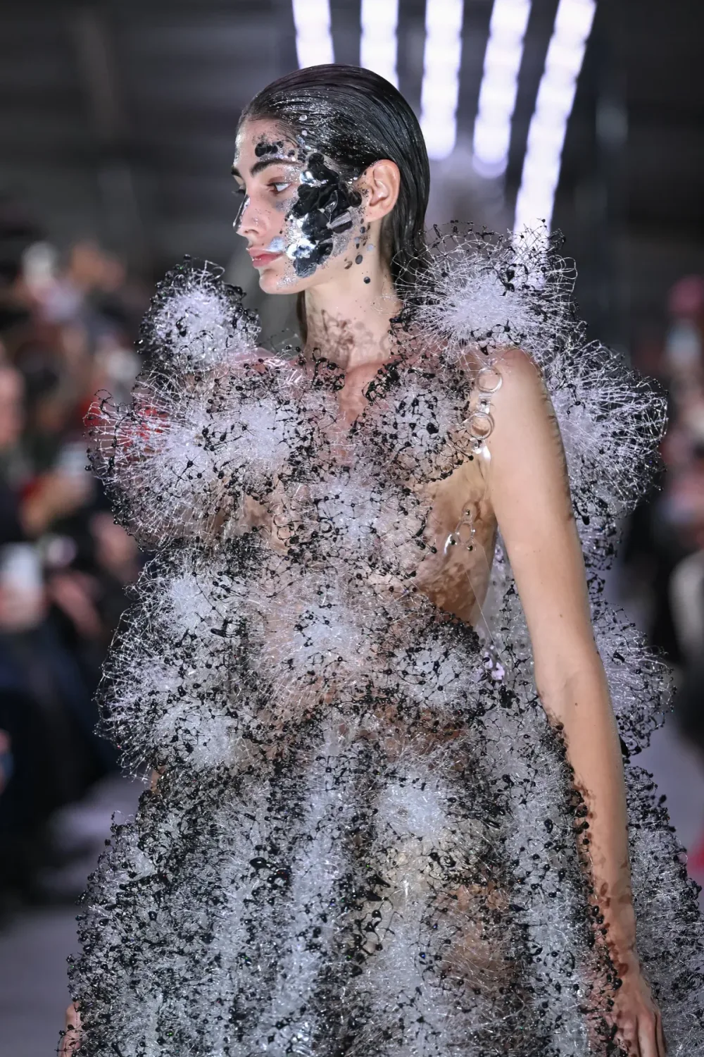 ノワールケイニノミヤ 2024年春夏 LOOK 17 / VIEW 3