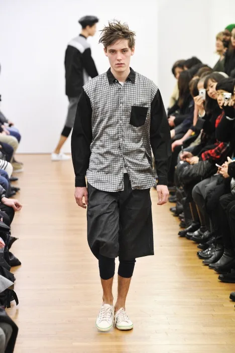 コムデギャルソンシャツ 2011秋冬 LOOK 40