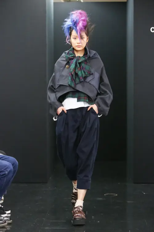 トリコ・コムデギャルソン 2013年秋冬 LOOK 8
