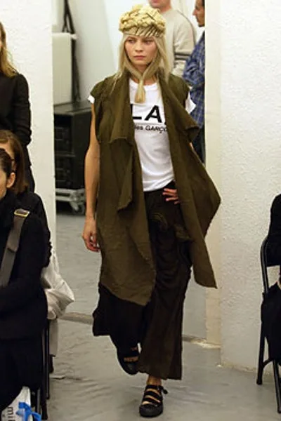 コムデギャルソン 2003春夏 LOOK 28