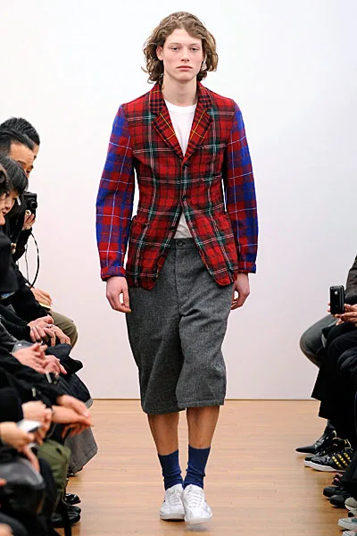 コムデギャルソンシャツ 2010秋冬 LOOK 8