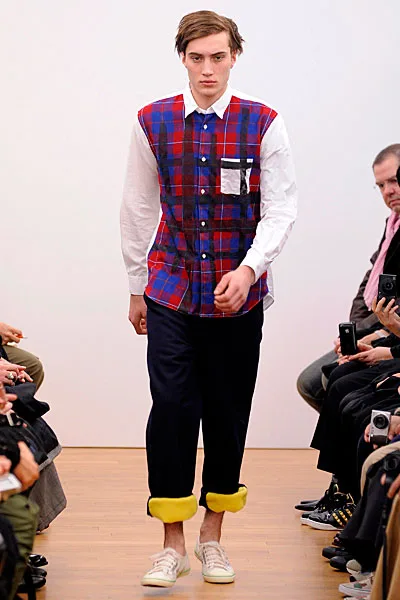 コムデギャルソンシャツ 2010秋冬 LOOK 25