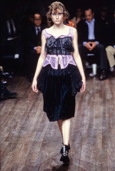 コムデギャルソン 2001秋冬 LOOK 22