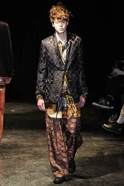 コムデギャルソンオムプリュス 2011秋冬 LOOK 27