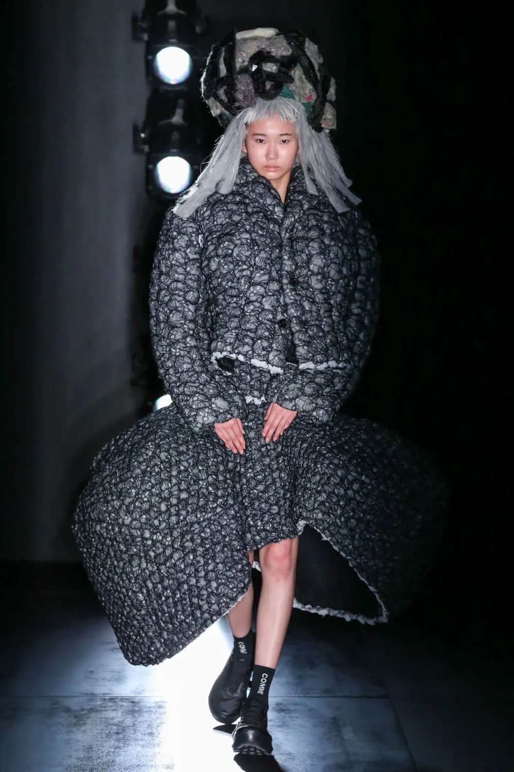 コムデギャルソン 2022年秋冬 LOOK 10