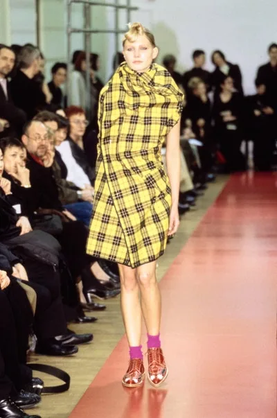 コムデギャルソン 1999秋冬 LOOK 5