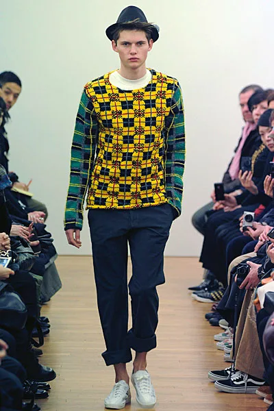 コムデギャルソンシャツ 2010秋冬 LOOK 6