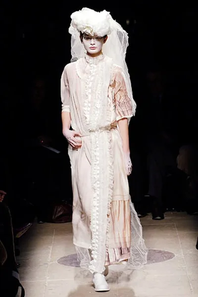 コムデギャルソン 2005秋冬 LOOK 9