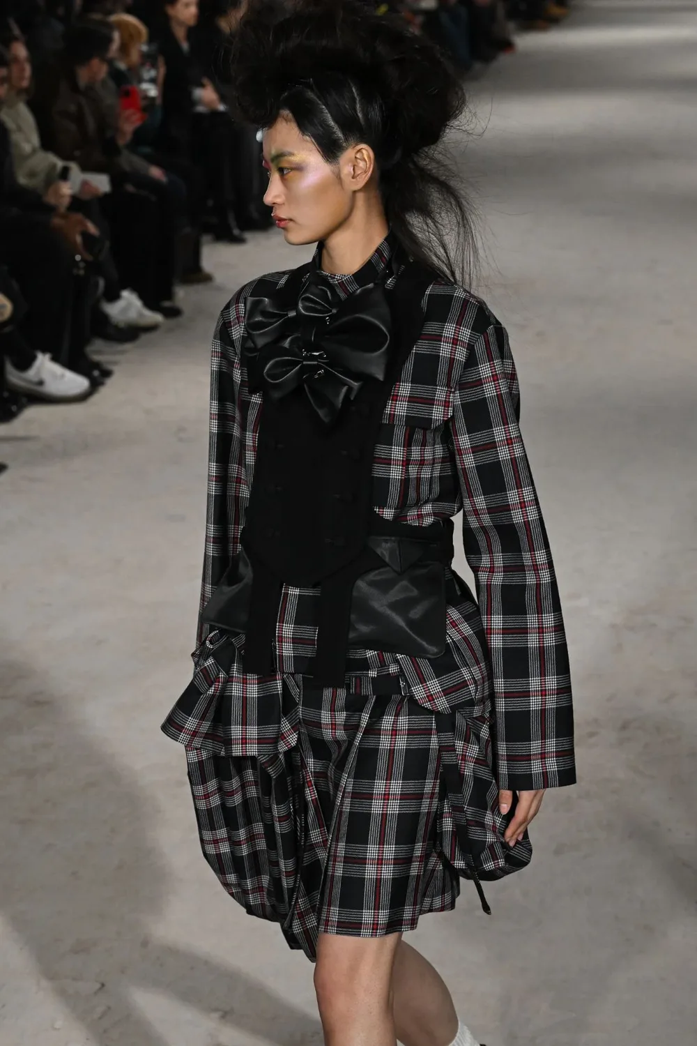 ノワールケイニノミヤ 2024年秋冬 LOOK 16 / VIEW 2