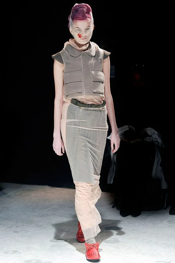 コムデギャルソン 2009秋冬 LOOK 21