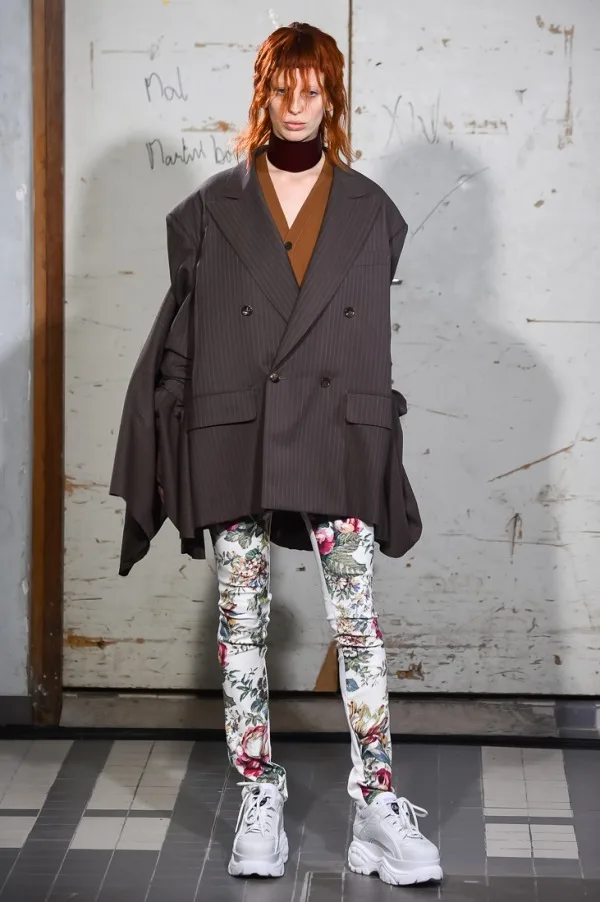 JUNYA WATANABE 2018年秋冬コレクション LOOK 1