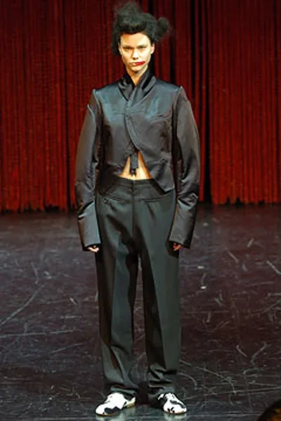 コムデギャルソン 2004秋冬 LOOK 20