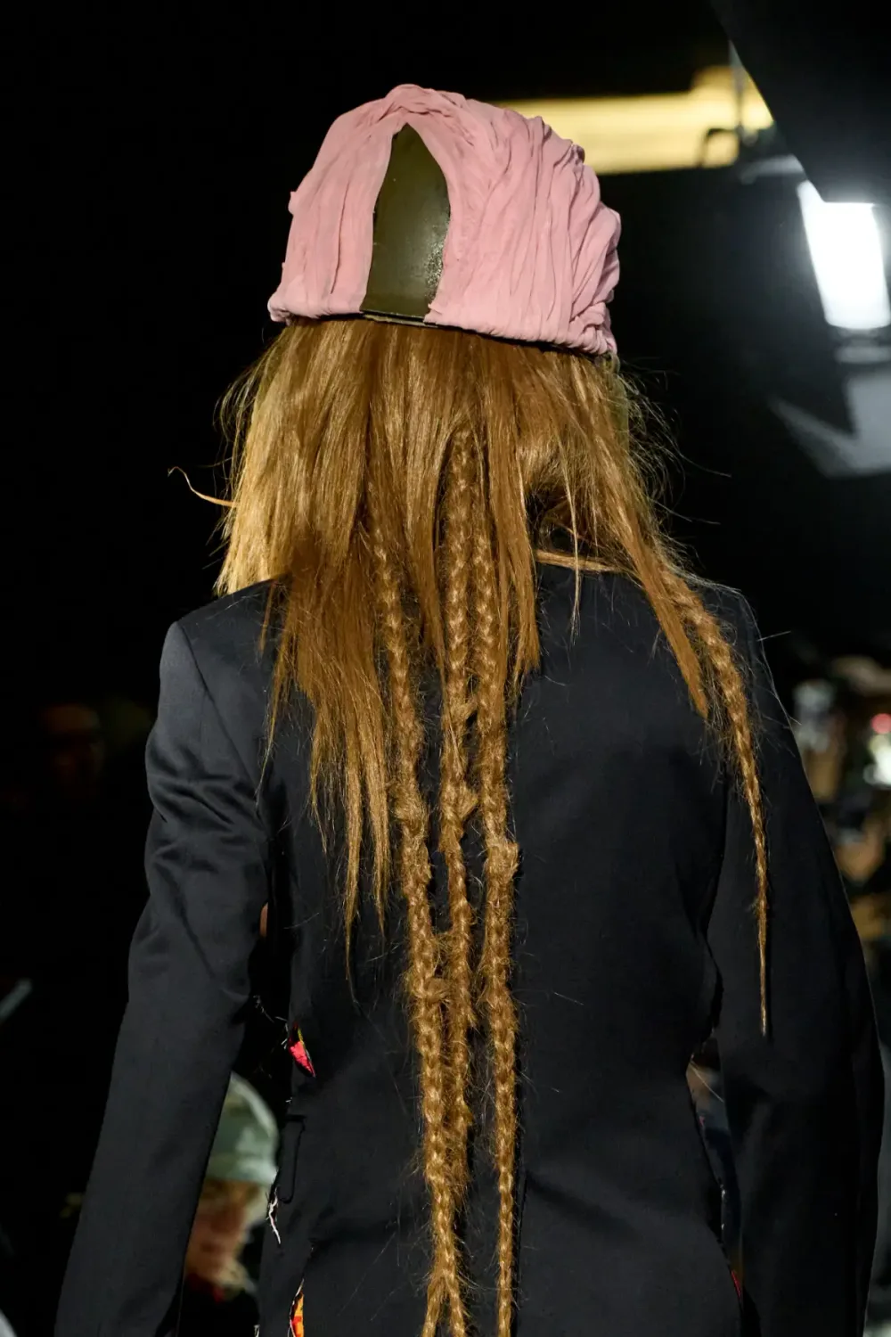 コムデギャルソンオムプリュス 2025年秋冬 LOOK 13 / VIEW 5