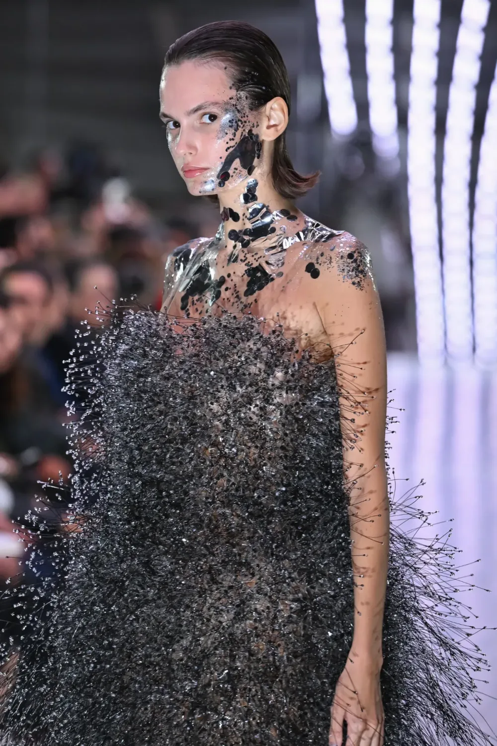 ノワールケイニノミヤ 2024年春夏 LOOK 21 / VIEW 2