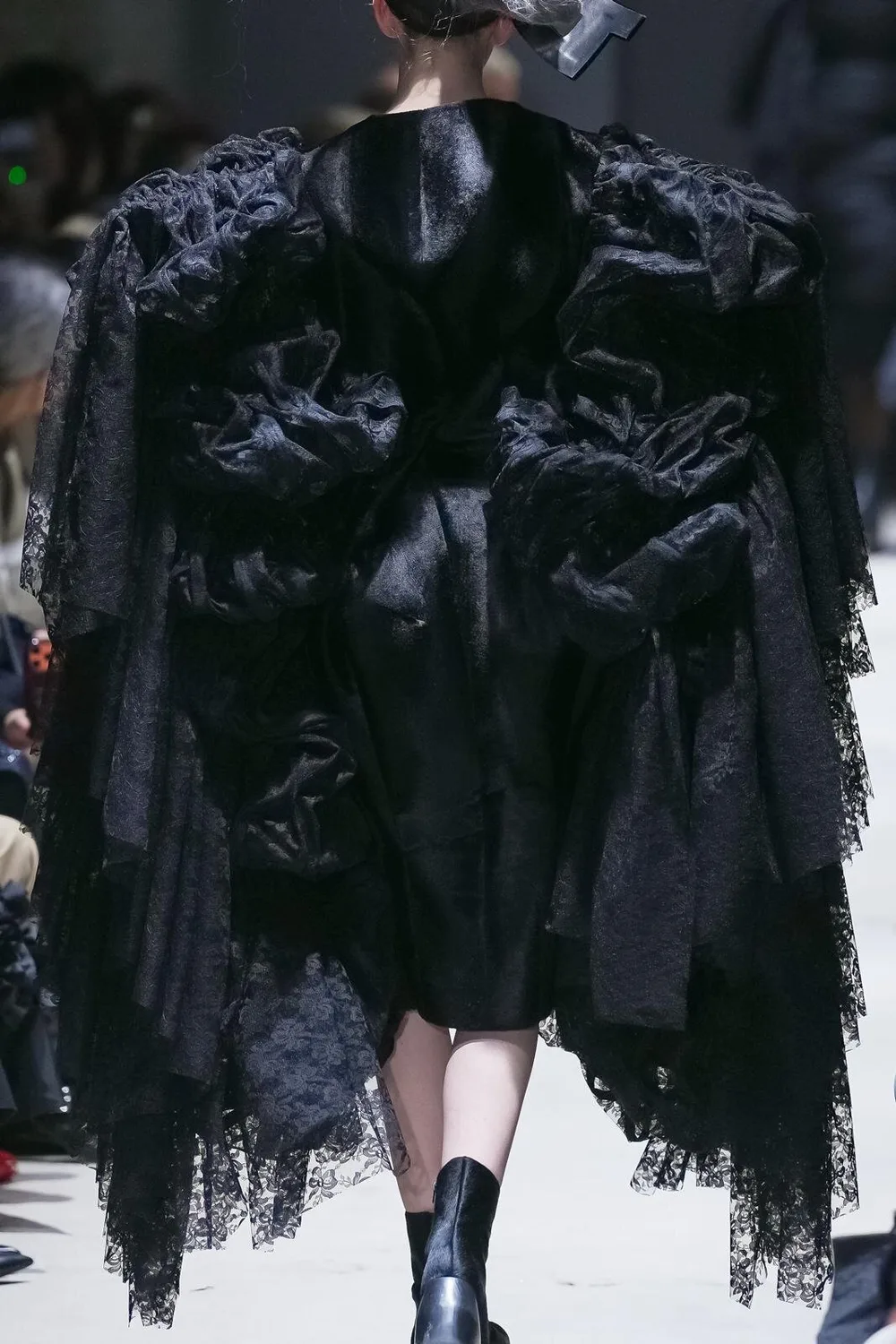 コムデギャルソン 2026年秋冬 LOOK 23 / VIEW 3