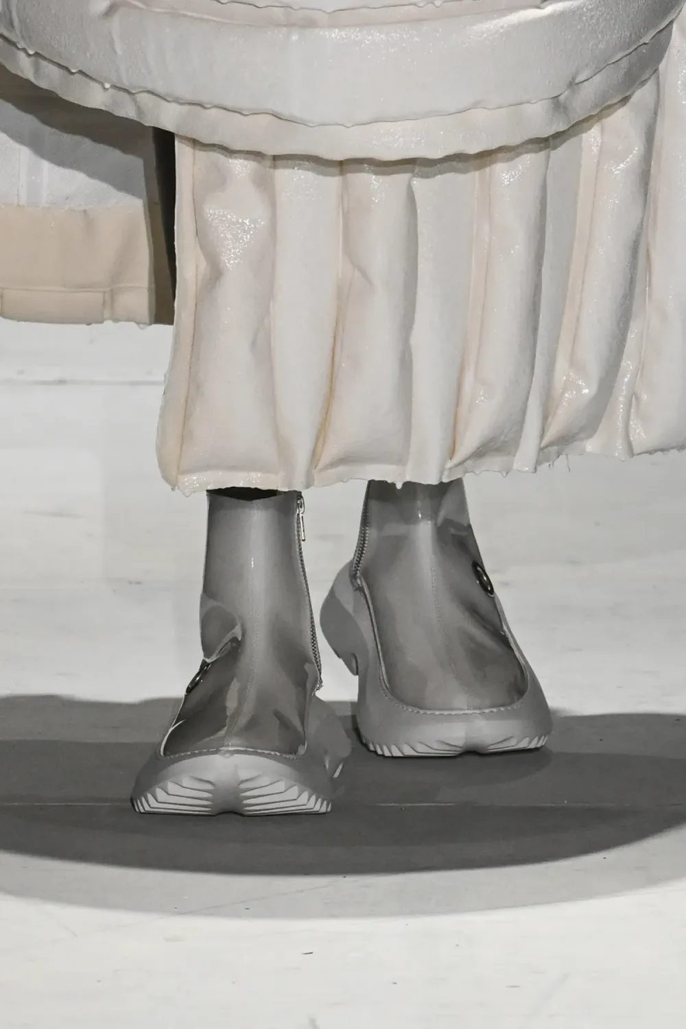 コムデギャルソン 2025年春夏 LOOK 1 / VIEW 3