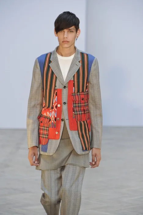 コムデギャルソンオムプリュス 2010春夏 LOOK 21 / VIEW 2