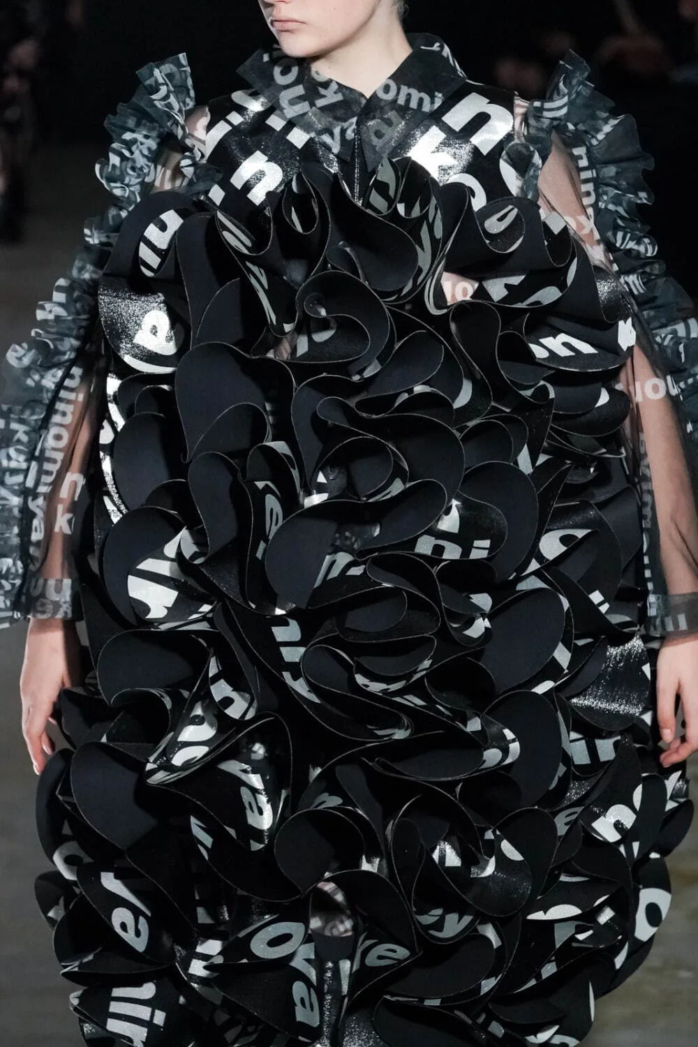 ノワールケイニノミヤ 2022年春夏 LOOK 6 / VIEW 2