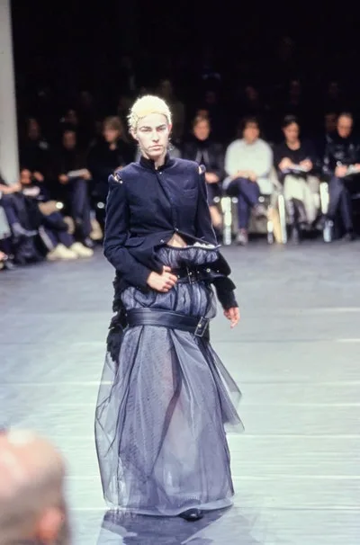 コムデギャルソン 2000秋冬 LOOK 39