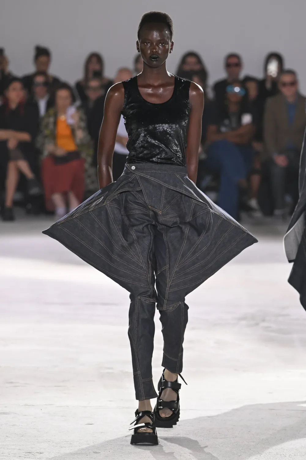 ジュンヤワタナベ 2024年春夏 LOOK 32