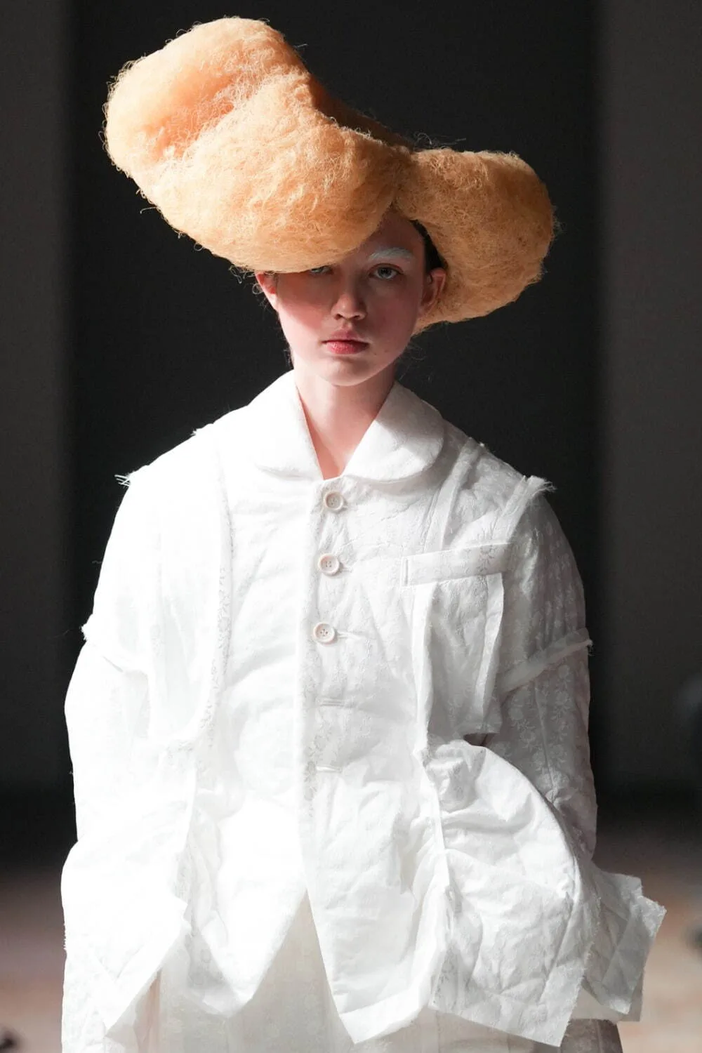 タオ 2024年秋冬 LOOK 5 / VIEW 2