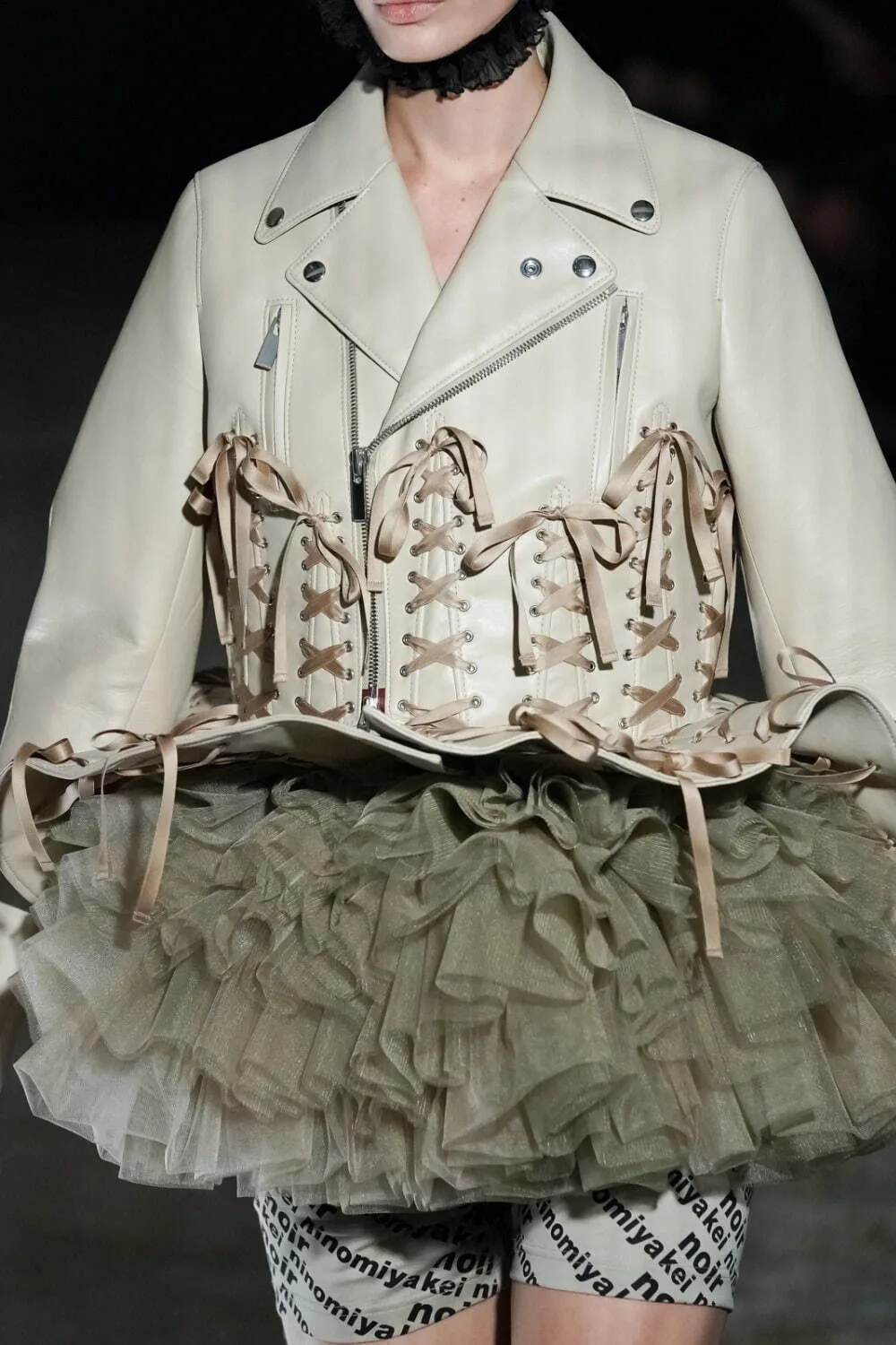 ノワールケイニノミヤ 2022年春夏 LOOK 19 / VIEW 2
