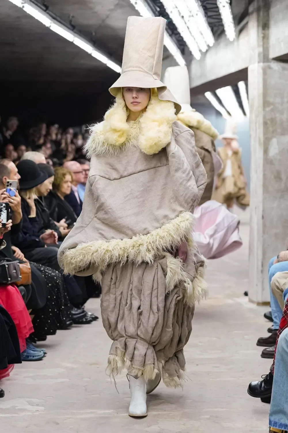 コムデギャルソン 2026年春夏 LOOK 12
