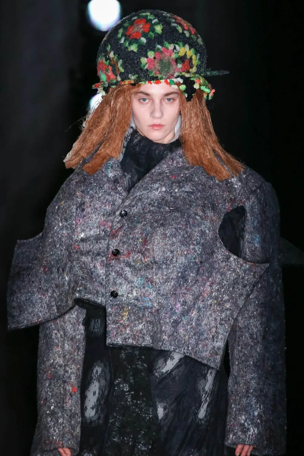 コムデギャルソン 2022年秋冬 LOOK 5 / VIEW 2