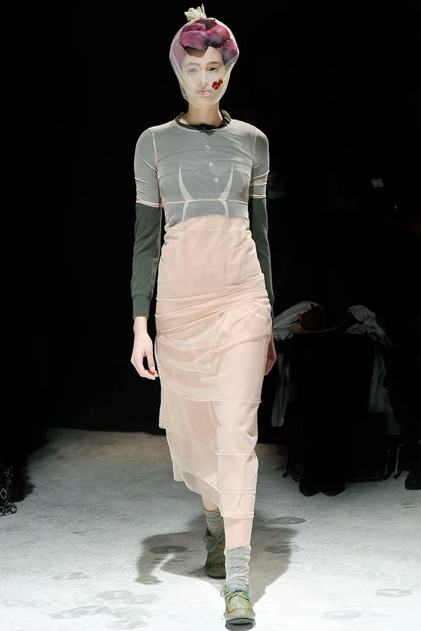 コムデギャルソン 2009秋冬 LOOK 22