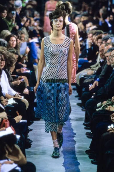 コムデギャルソン 2001春夏 LOOK 10