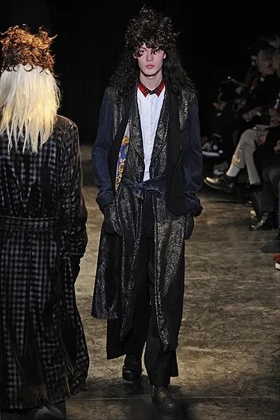 コムデギャルソンオムプリュス 2011秋冬 LOOK 31