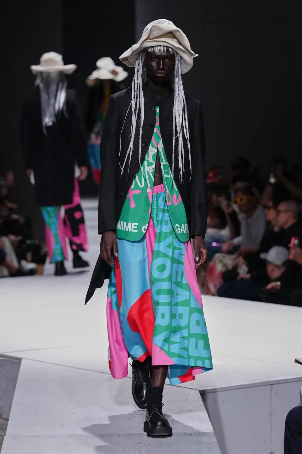 コムデギャルソンオムプリュス 2027年春夏 LOOK 37