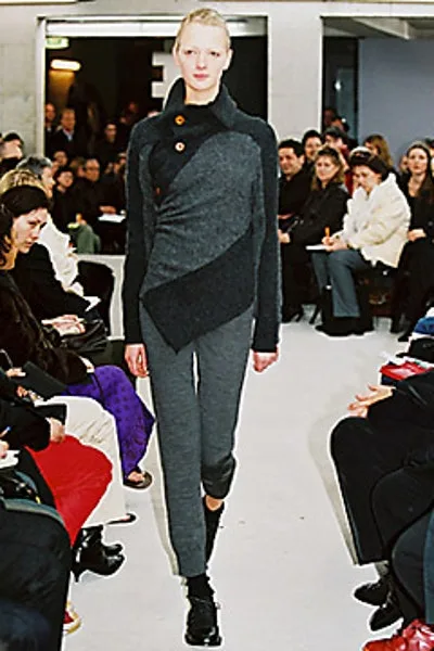 コムデギャルソン 2002秋冬 LOOK 11