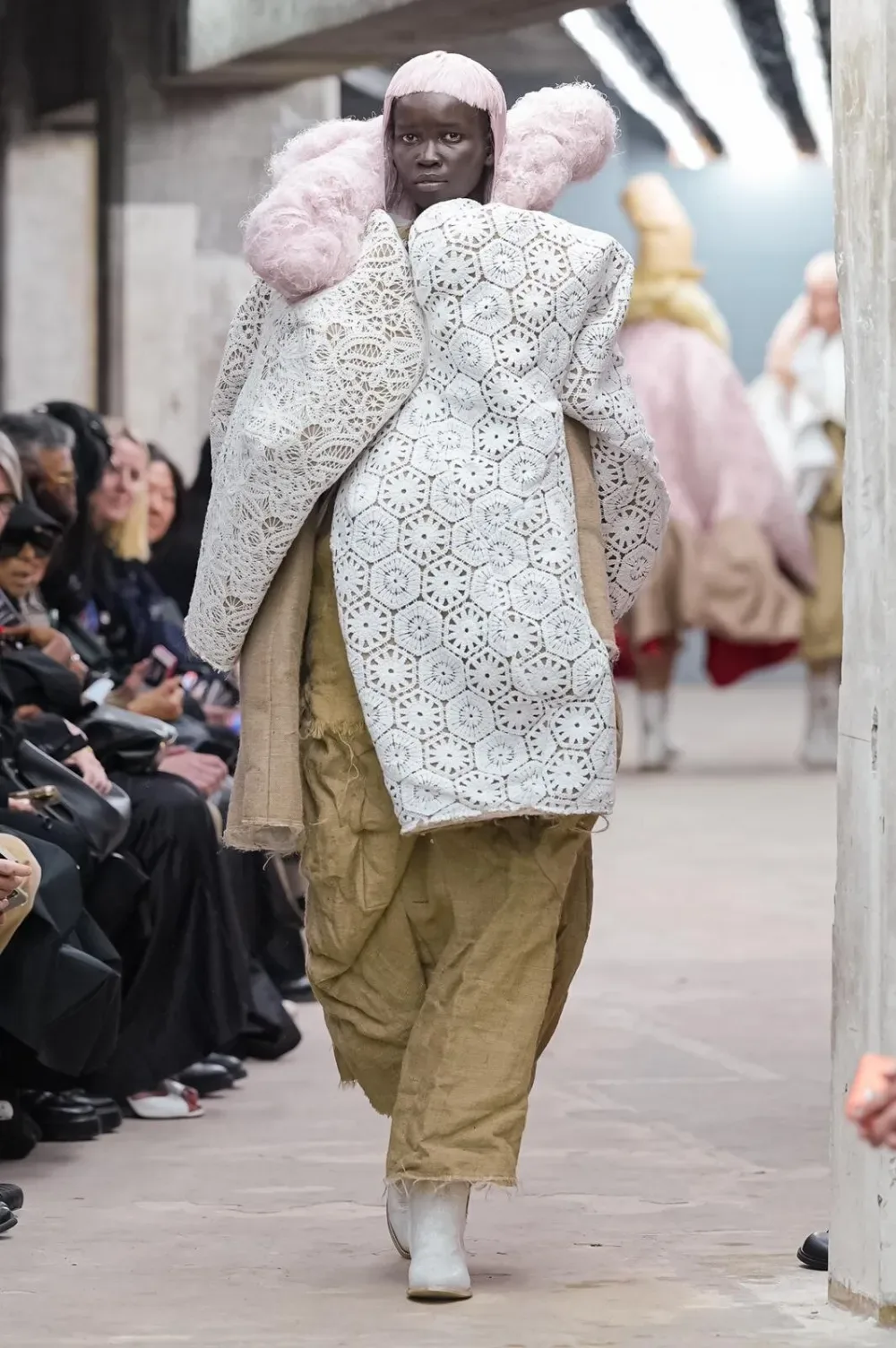 コムデギャルソン 2026年春夏 LOOK 6