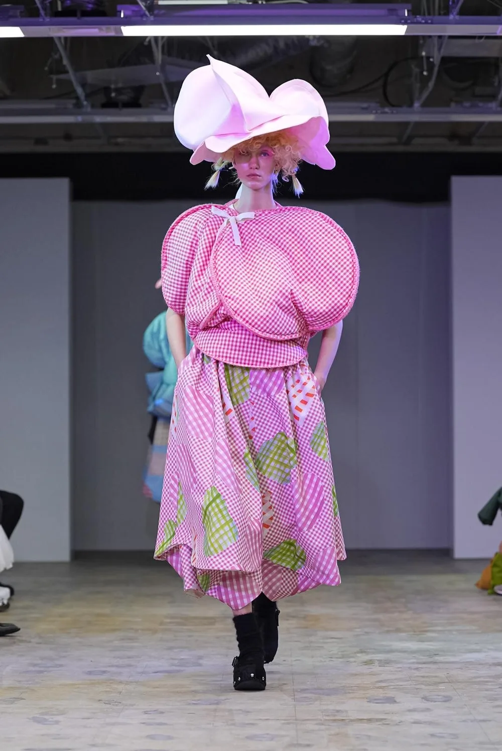 t a o 2026年秋冬コレクション LOOK 1