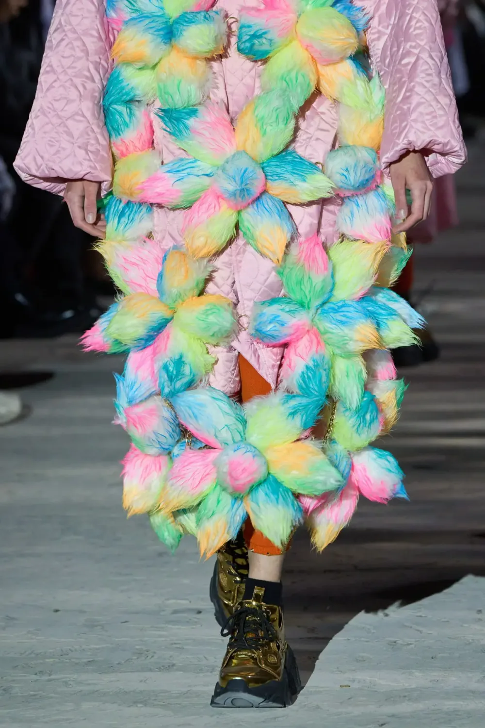 ノワールケイニノミヤ 2025年秋冬 LOOK 24 / VIEW 3