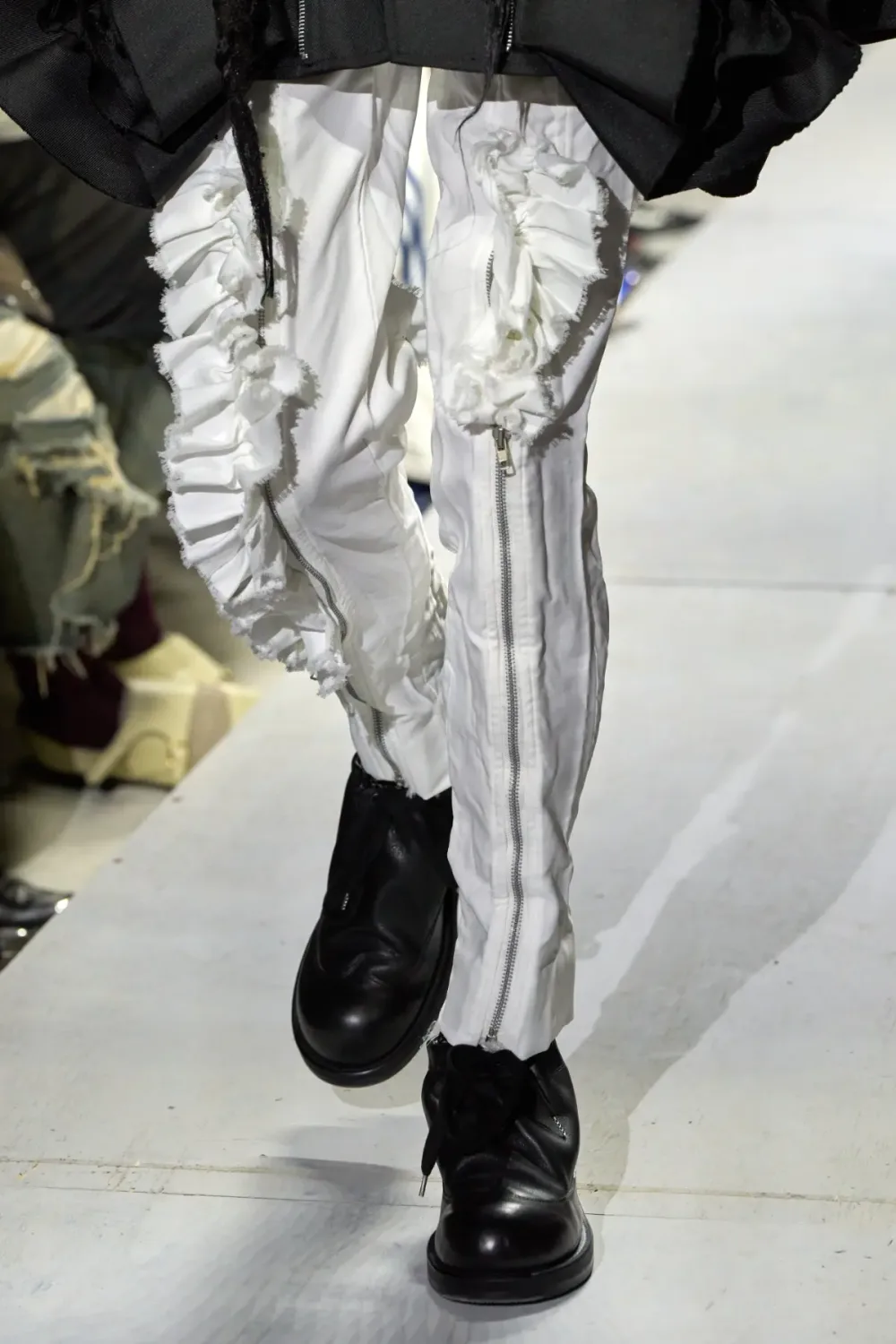 コムデギャルソンオムプリュス 2026年春夏 LOOK 13 / VIEW 3