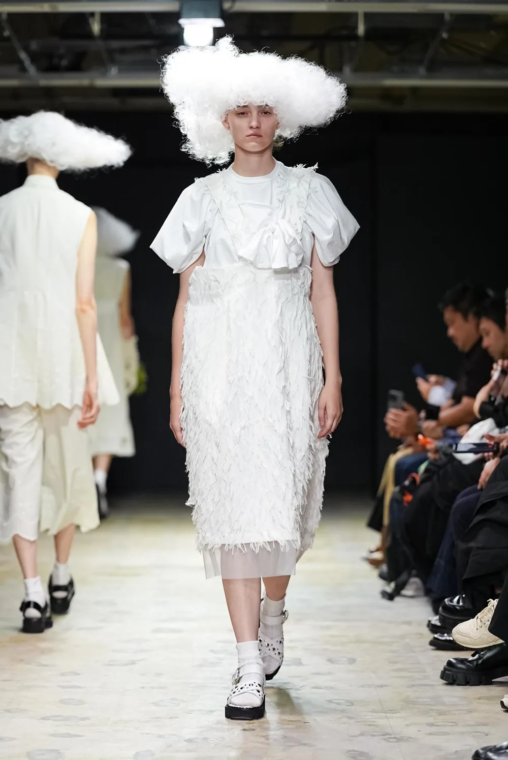 タオ 2027年春夏 LOOK 10
