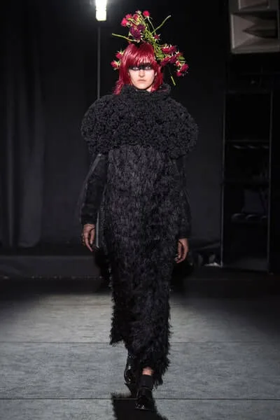 ノワールケイニノミヤ 2019秋冬 LOOK 6