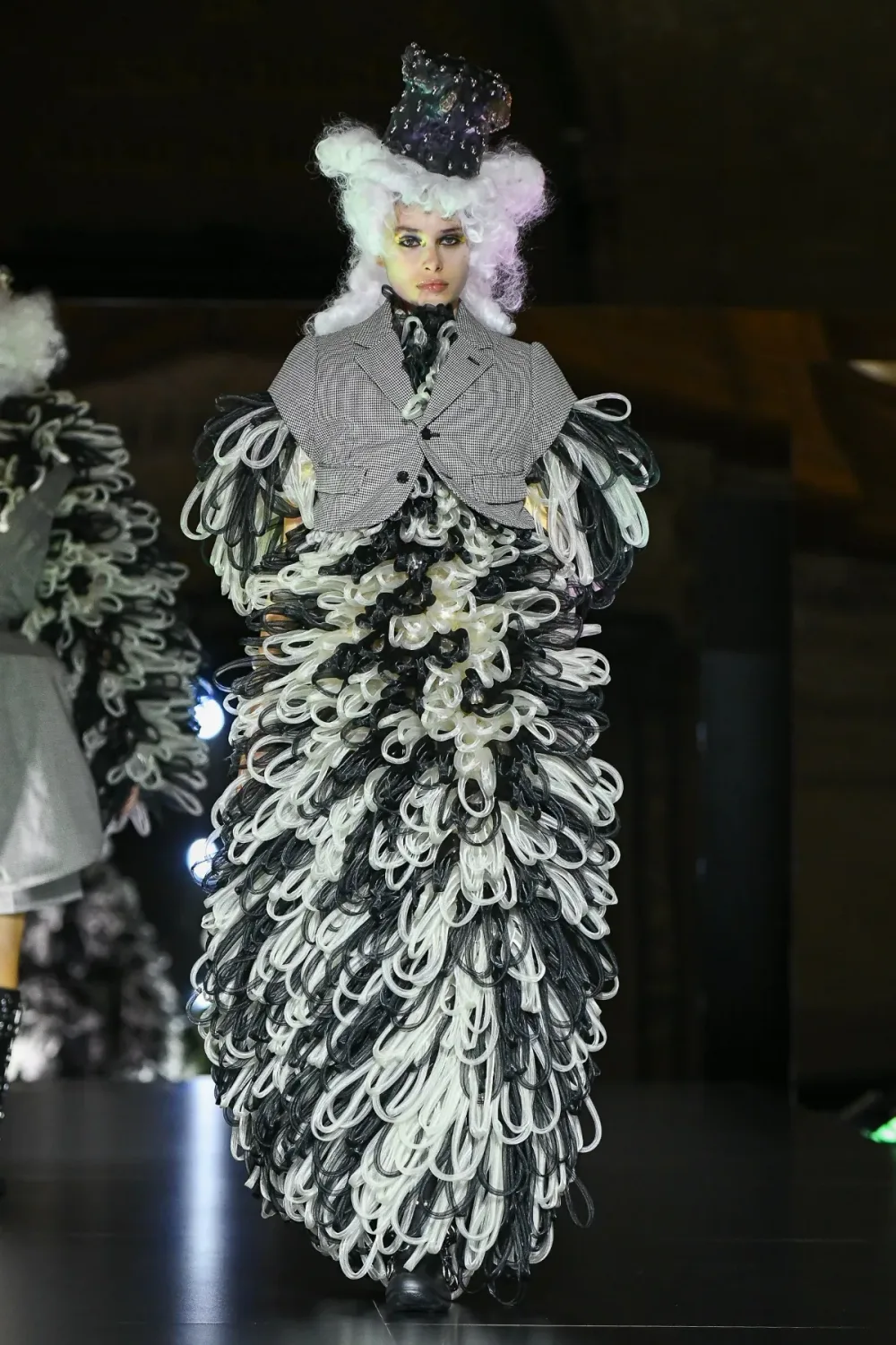 ノワールケイニノミヤ 2023年春夏 LOOK 3