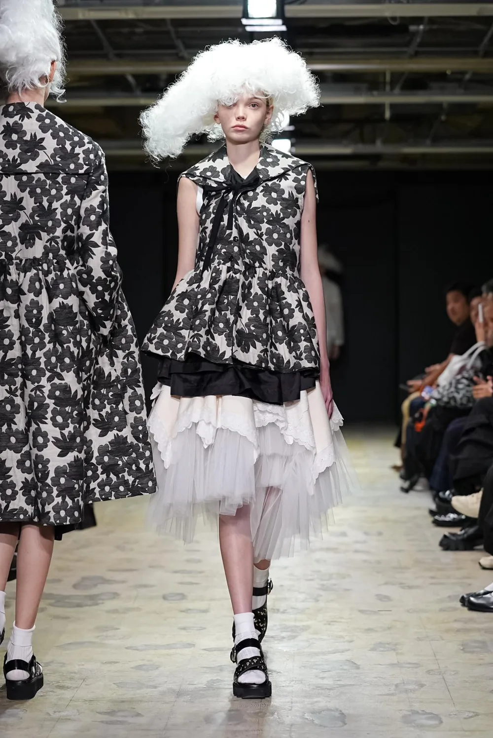 タオ 2027年春夏 LOOK 19