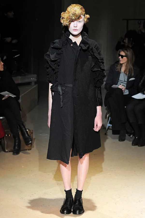 コムデギャルソン 2011秋冬 LOOK 9
