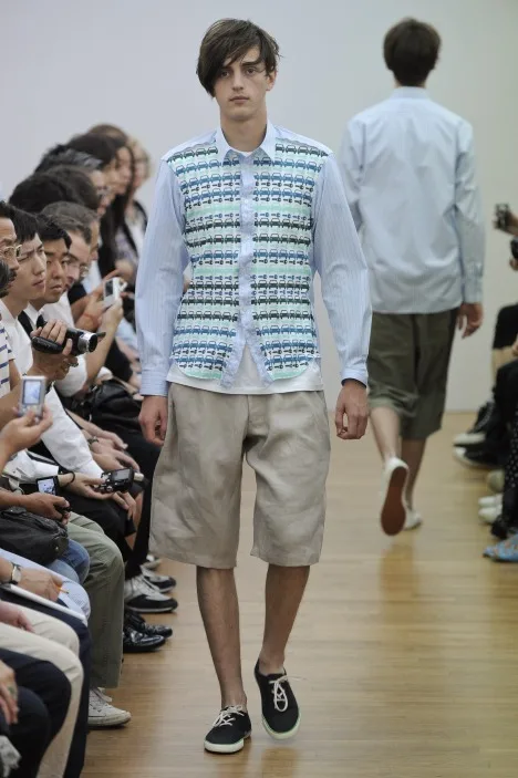 コムデギャルソンシャツ 2010春夏 LOOK 25