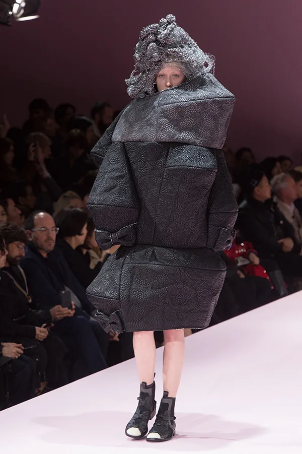 コムデギャルソン 2017秋冬 LOOK 6
