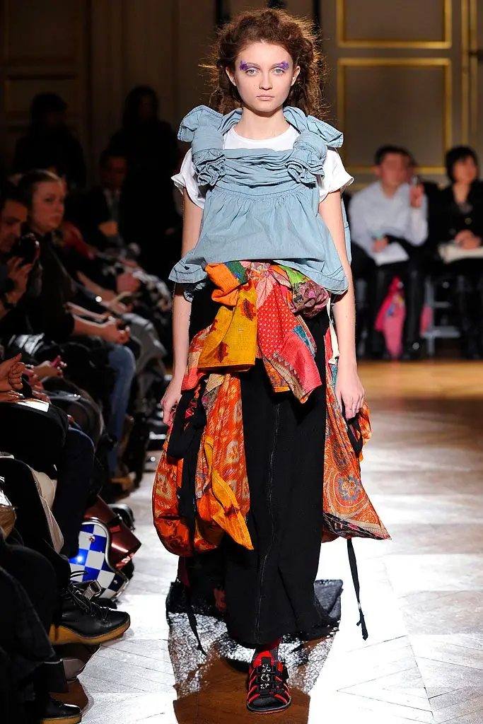 タオ 2010年秋冬 LOOK 27